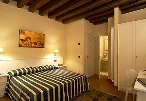 Venice Resorts Guest House Penzion